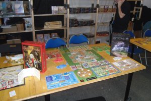 Ein Spieletisch am Stand des DDD Verlages auf der Spiel Doch 2019 in Duisburg